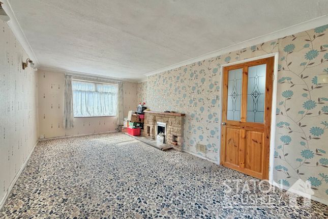 8 Station Road, Mansfield photo 2