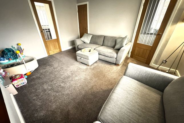 15 Welland Grove, Willenhall photo 4