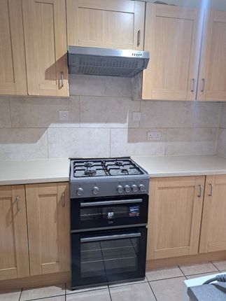 142 Cranborne Waye, Hayes photo 5