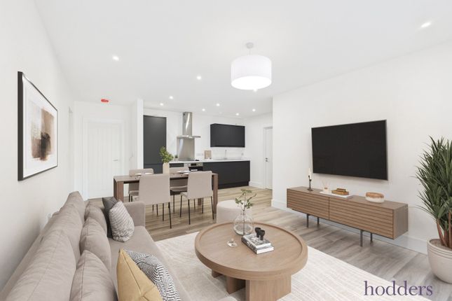 Blue Cedars (LIVE) SHOW FLAT NEW,, Holloway Hill, Chertsey photo 3