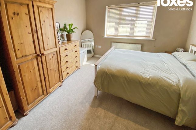 5 Columbia Gardens, Bournemouth, Dorset photo 3