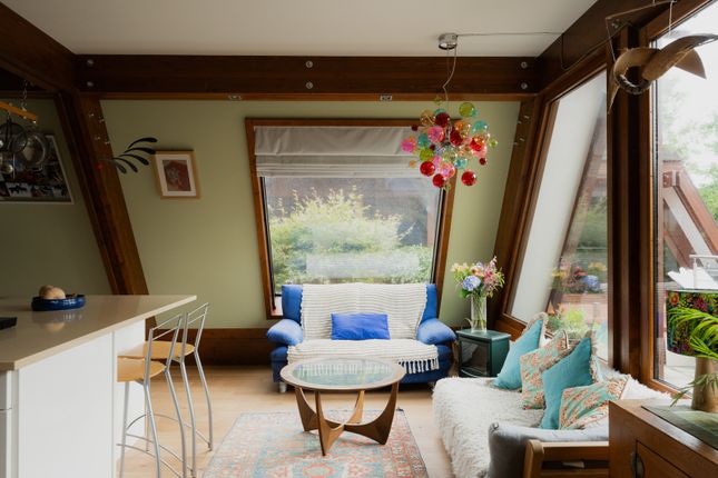 306729 - Blue Gates, Cambridge-42.Jpg