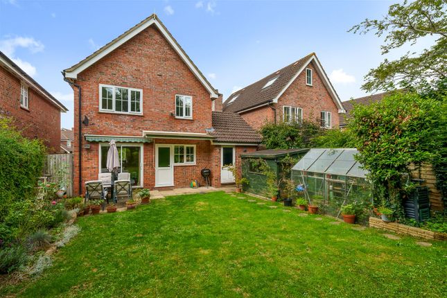 Detached house to rent in Mably Grove, Wantage