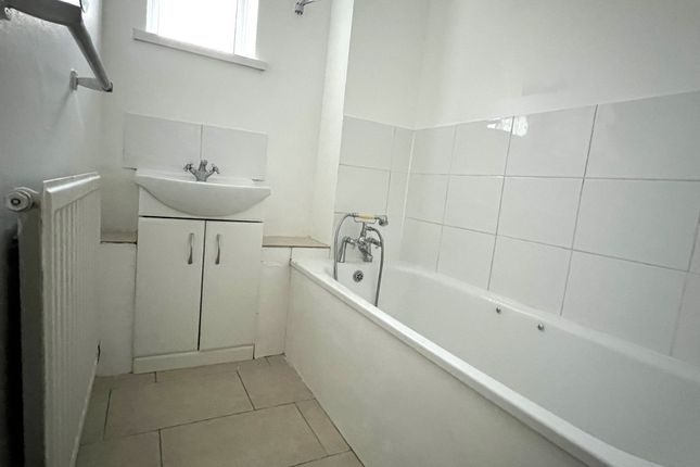 Flat for sale in Appleshaw House, Champion Hill Estate