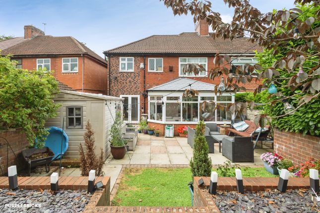 207, Foxdenton Lane, Manchester photo 4