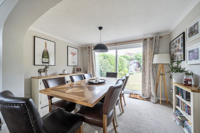 98, Glebelands, Pulborough photo 3