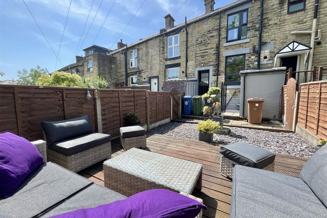 15, Wood Street, Hyde photo 2