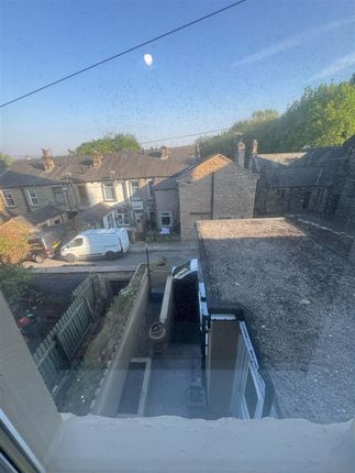 91, Church Street, Padiham photo 4