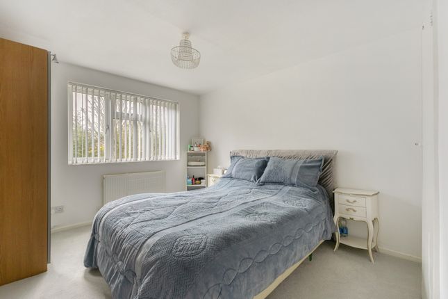 15, Robb Road, Stanmore photo 4