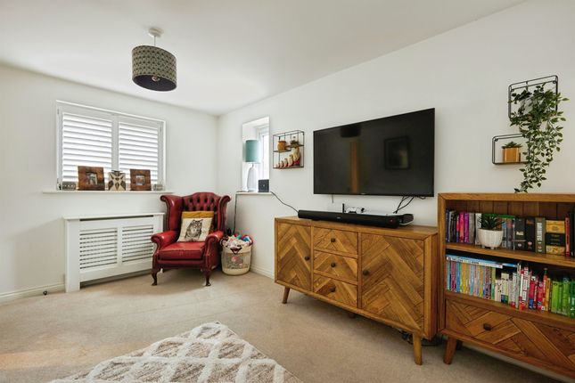 30, Almsford Close, Castle Cary photo 3