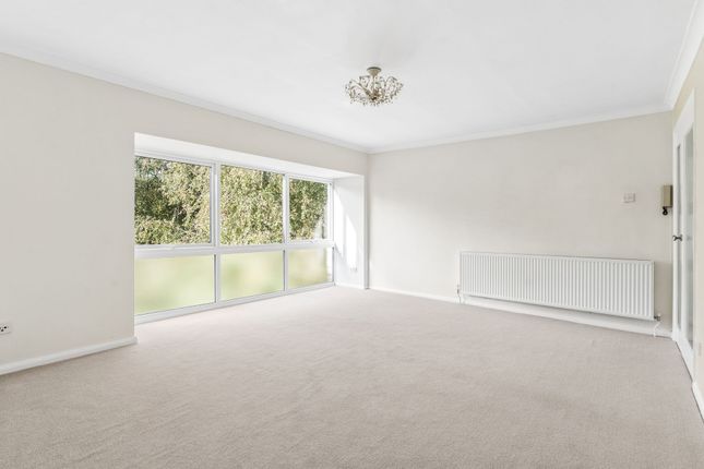 19 The Spinney, Watford photo 3