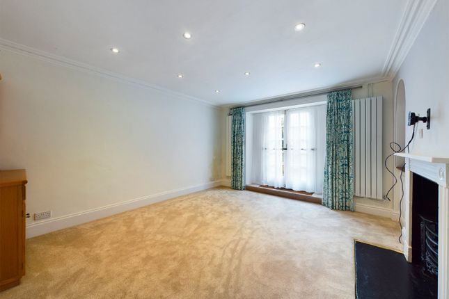 Lgf Living Room