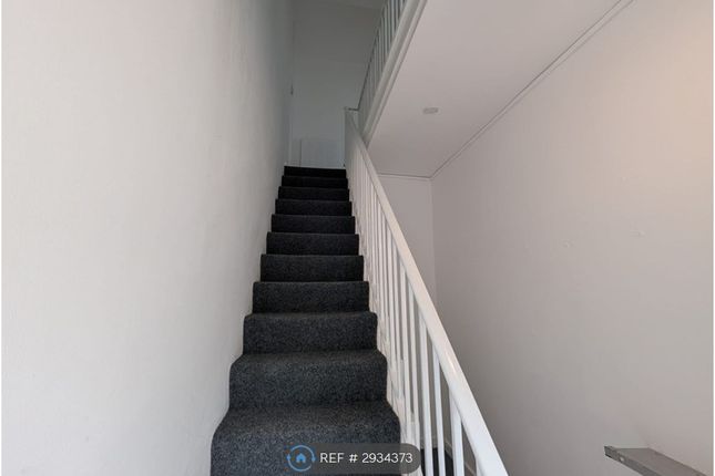 A Rufford Drive, Whitefield, Manchester photo 2
