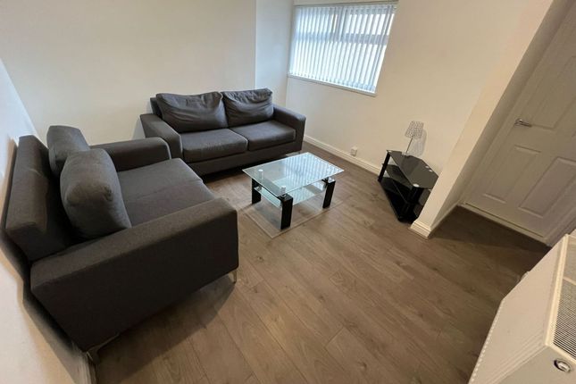 44 Baglan Street, Swansea photo 3