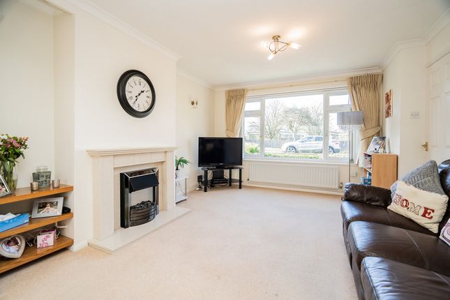 38, Whalley Drive, Milton Keynes photo 4