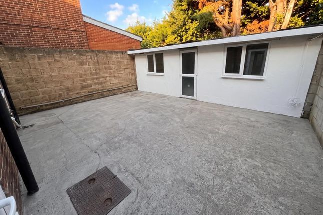 38, northborough road, slough photo 5