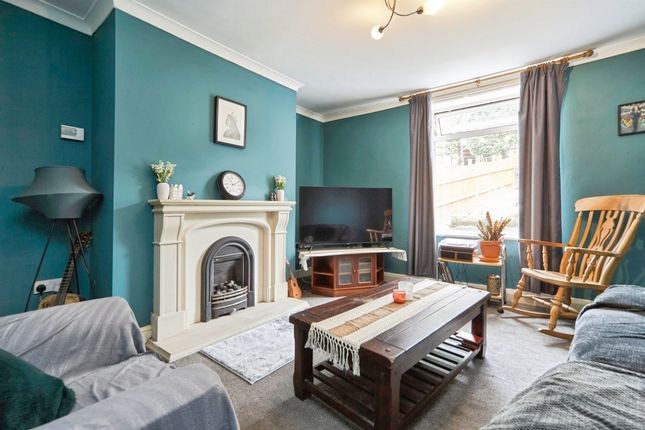 241, Fell Lane, Keighley photo 4