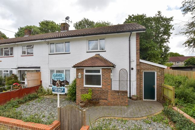 16, Latimer Close, Crawley photo 2