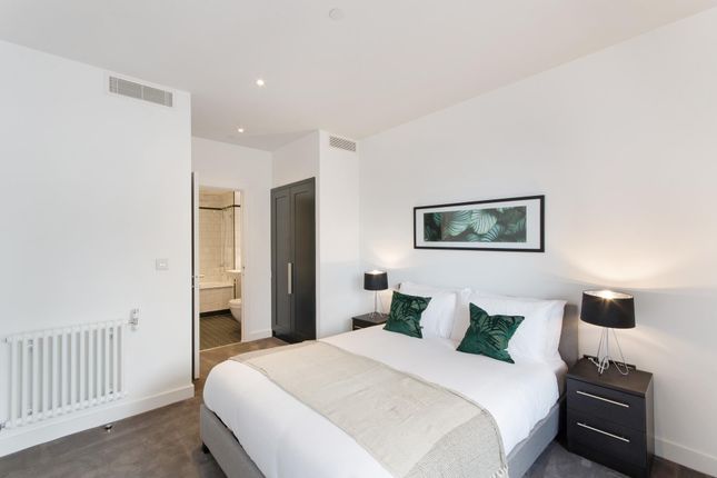 157 City Island Way, London photo 4