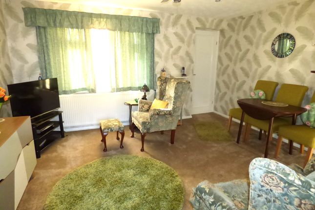 12, Town Street, Rodley photo 5