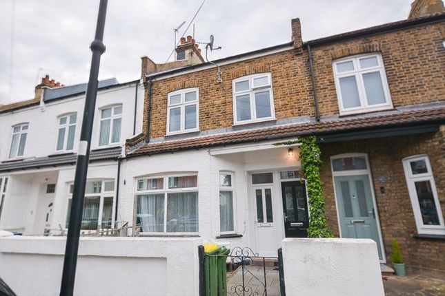 Flat for sale in Oban Road, Southend-On-Sea