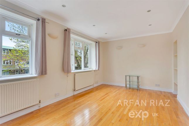 Duplex to rent in Broadhurst Gardens, West Hampstead, London