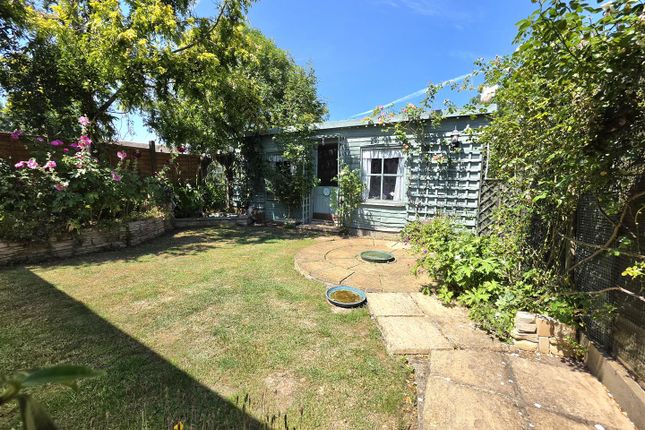 2, Green Gardens, Brockworth photo 4