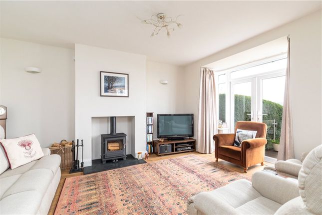 16, West Chevin Road, Ilkley photo 3
