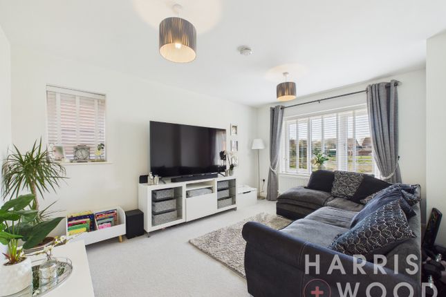 10, Mannings Road, Colchester photo 3