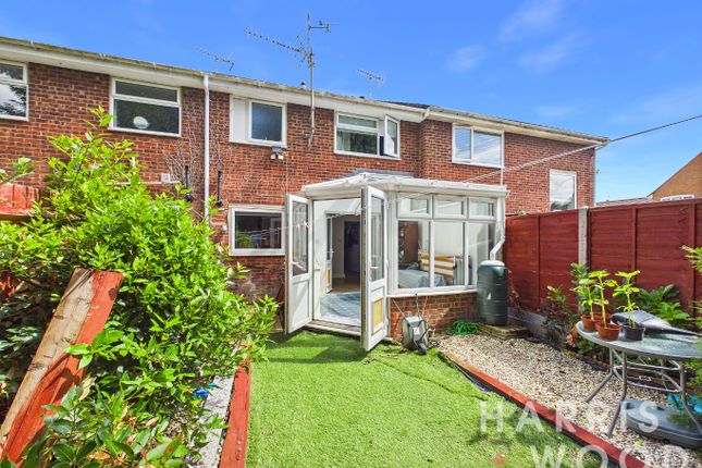 16, Fullers Close, Colchester photo 4