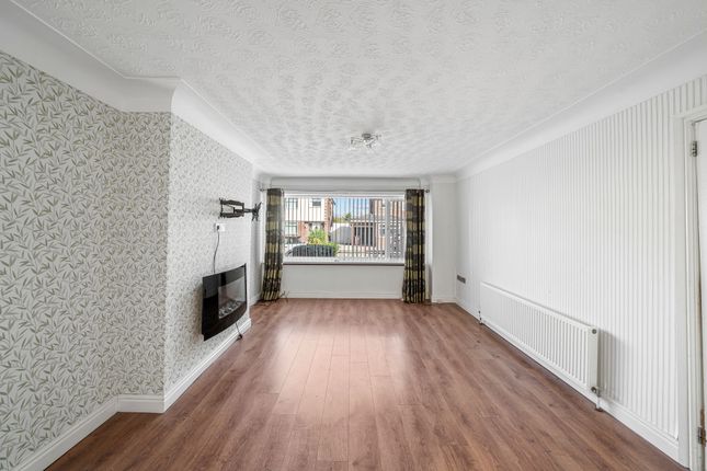 16 Swaledale Avenue, Prescot photo 2