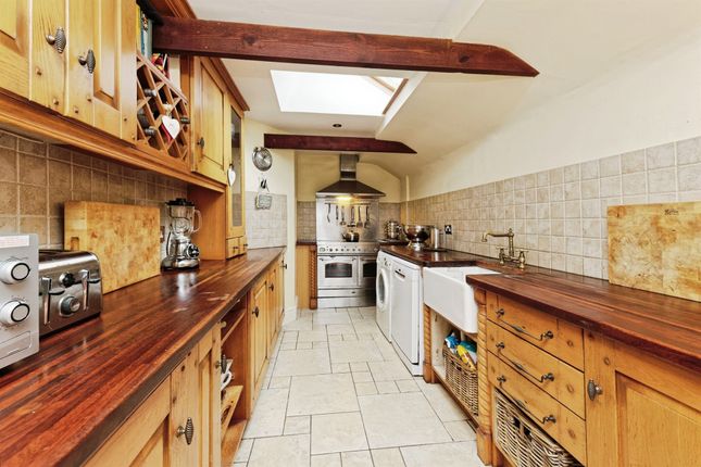 3, Four Oaks Cottages Bysing Wood Road, Faversham photo 2