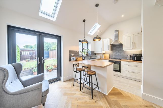 11, Lea Crescent, Ruislip photo 4