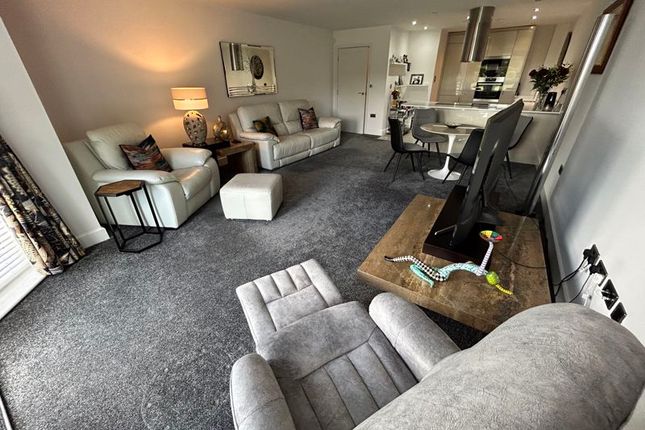 Flat 7 The Sycamores, 35 Pwllycrochan Avenue, Colwyn Bay photo 4