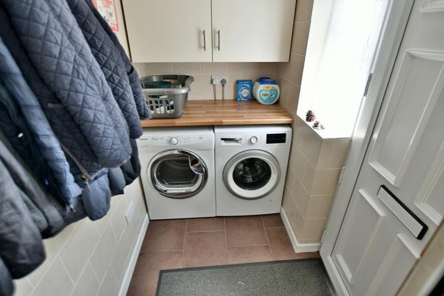 23a, The Broads, Wimborne photo 4