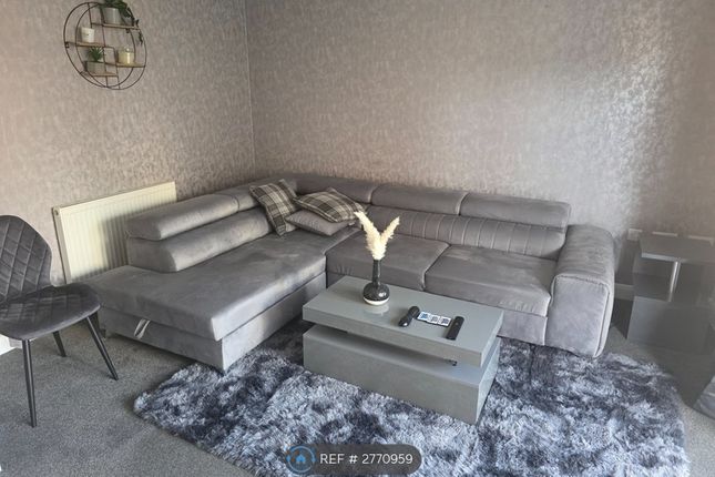 South Parkway, Seacroft, Leeds photo 3