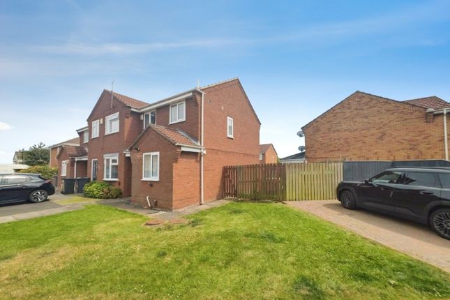 2-bed house on 112, Northumbrian Way, North Shields, £850/mo