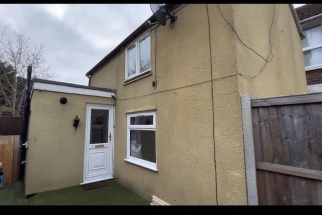 Detached house to rent in Grays Cottages, East Street, Colchester CO1