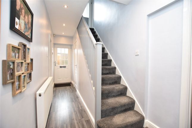 7, Red Hall Way, West Yorkshire photo 4