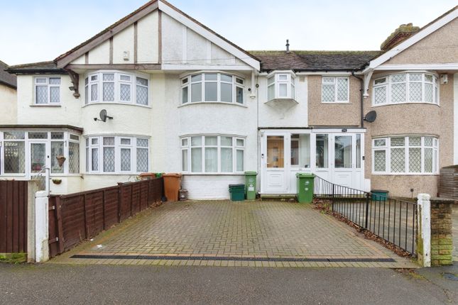 Terraced house for sale in Marlow Drive, Sutton