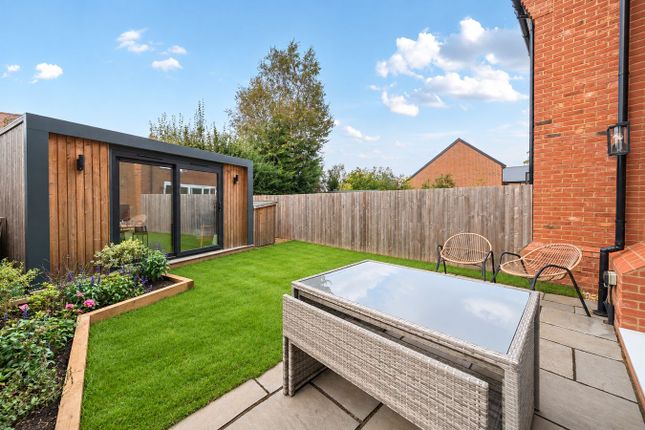 7, Connaught Place, Brockenhurst photo 2