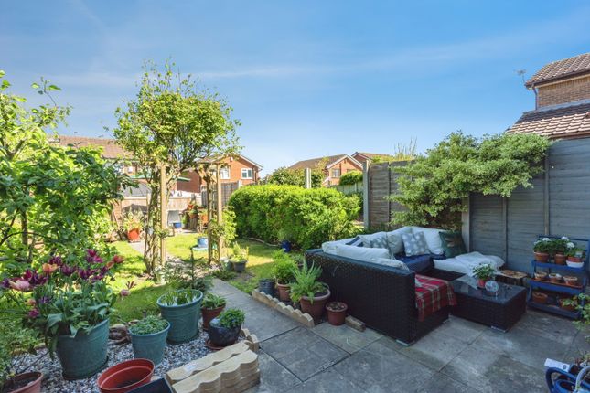121, Dundee Close, Warrington photo 4