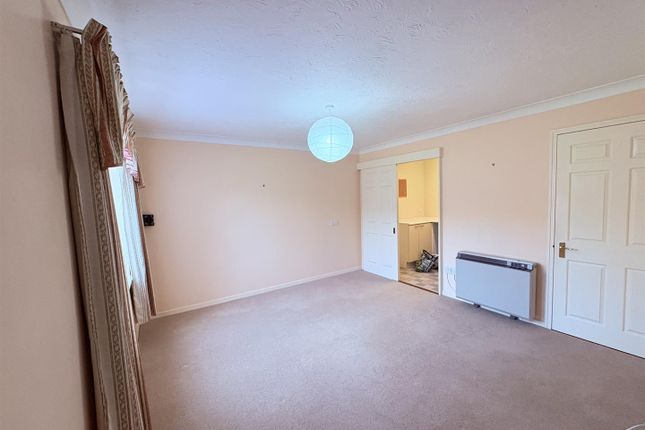 8, Brinkcliffe Gardens, Sandown photo 3