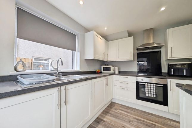 49, Mainsacre Drive, Larkhall photo 3