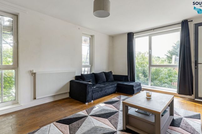 6 Station Road, Sutton photo 4