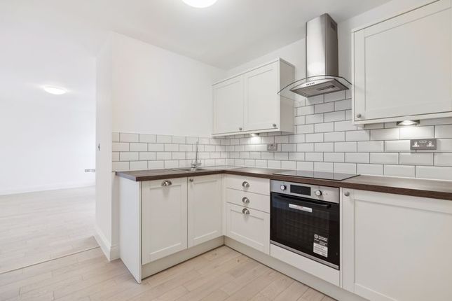 Flat 6, 15-17 West Street, Marlow photo 3