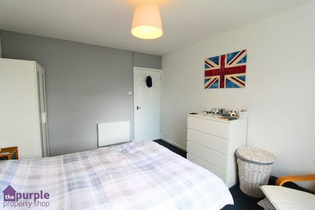 Flat for sale in Carslake Avenue, Bolton