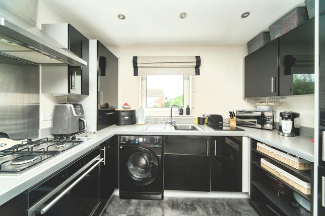25, Hanbury Lane, Haywards Heath photo 4