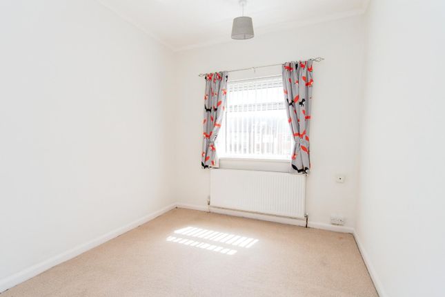 Terraced house to rent in Lower Oxford Street, Castleford, West Yorkshire