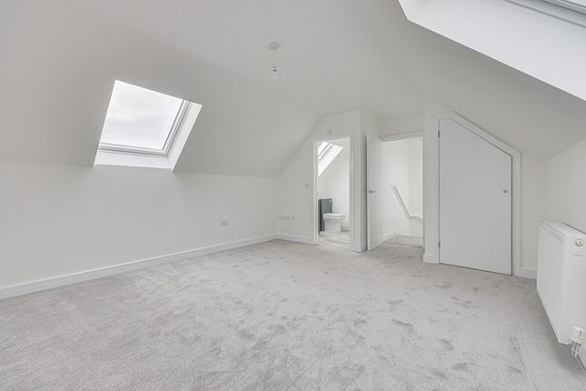 Semi-detached house for sale in Windermere Avenue, Hockley